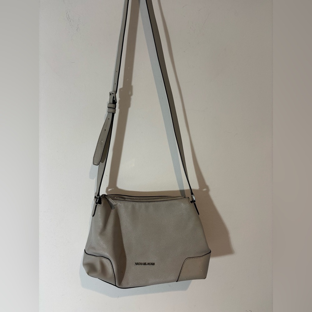 Michael Kors Crosby Medium Pebbled Messenger Leather Gray Purse Bag Casual